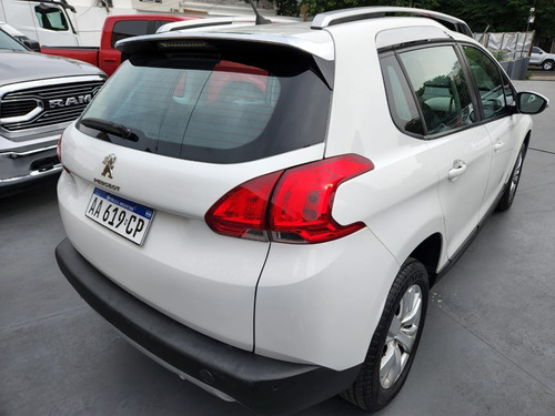 Imagen 6 de 16 de Peugeot 2008 Allure Año 2016