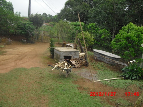 Excelente Chácara Com 2400m2