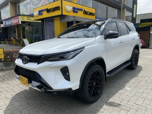 Toyota Fortuner 2.8 Srv Diesel