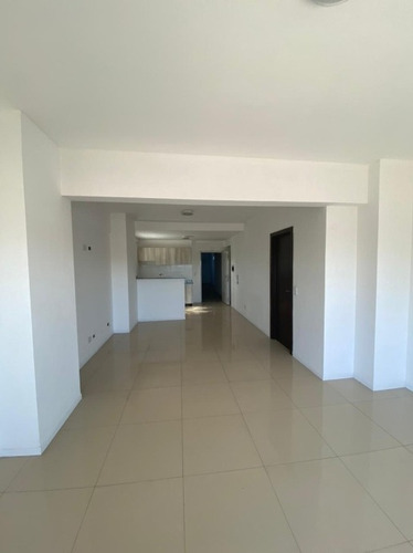 Imagen 12 de 14 de Departamento En Venta En Piñeyro