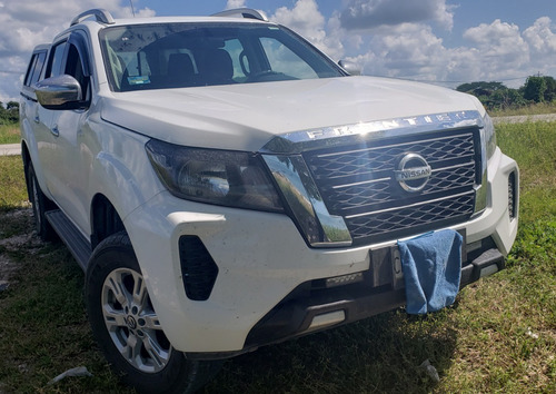Imagen 4 de 8 de Nissan, Camioneta Doble Cabina Frontier Le