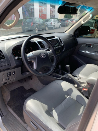 Toyota Hilux 3.0 Srv Cab. Dupla 4x4 Aut. 4p