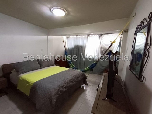Julio Latouche 25-11528 Vende Apartamento Agua Blanca Valencia, Amplio, Cómodo, Ubicación Privilegiada.