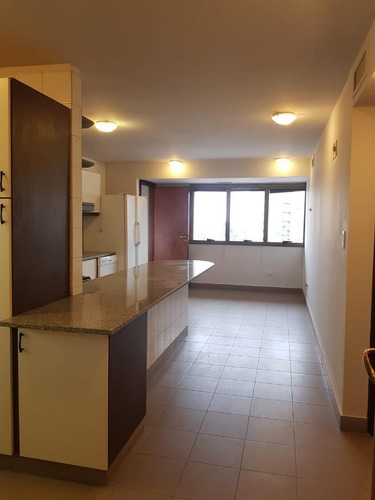Imagen 10 de 16 de Alquiler Departamento Semipiso Premium Plaza España