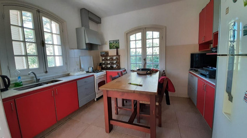 Imagen 16 de 30 de Casa De Estilo En Primera Línea De Mar.