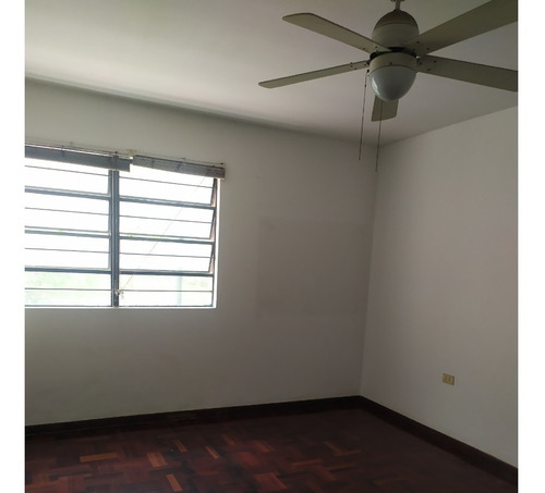 Imagen 11 de 25 de Casa En Venta Urb. Las Palmas