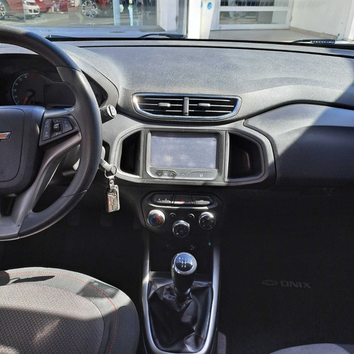 Imagen 14 de 16 de Chevrolet Onix 1.4n N Ltz 2016
