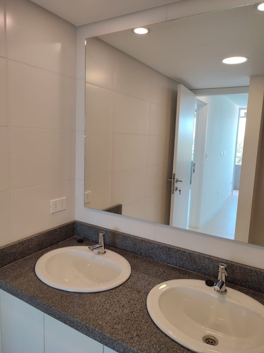 Imagen 7 de 13 de Penhouse De Lujo En Altamira Surubi'i De 3 Dormitorios 2 Suites Cochera De 4 Vehic Lavavajillas Porcelanato Anafe Etc