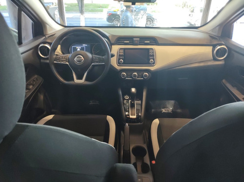 Imagen 10 de 25 de New Versa Advance Manual 2022