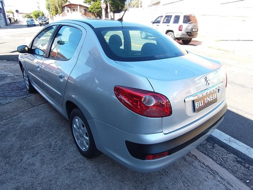 Imagem 2 de 14 de Peugeot 207 Sedan Passion 1.4 Xr Sport 8v Flex 4p Manual
