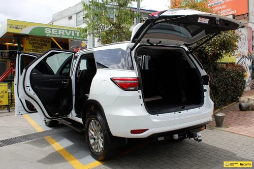 Toyota Fortuner Srv 2023