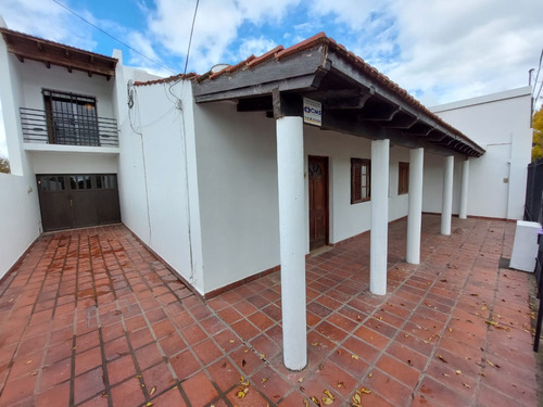 Hermosa Casa Con 4 Habitaciones + Pileta + Quincho
