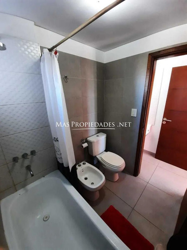 Imagen 10 de 13 de Departamento En Venta 2 Ambientes En Berazategui
