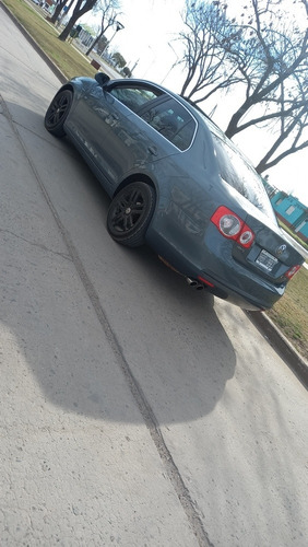 Imagen 10 de 15 de Volkswagen Vento 2009 2.5 Advance 170cv