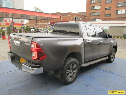 Toyota Hilux 4x4 2.4 At Aa
