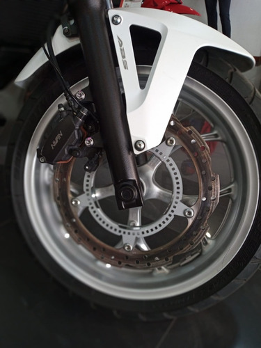 Honda Nc 750x Blanca Honda Redbikes