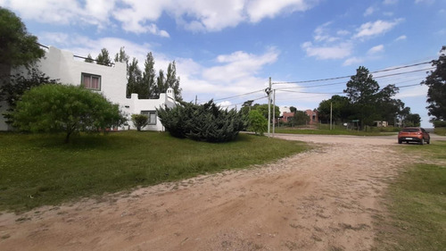Imagen 26 de 29 de Propiedad En Zona Tranquila Y Pocas Cuadras De La Playa