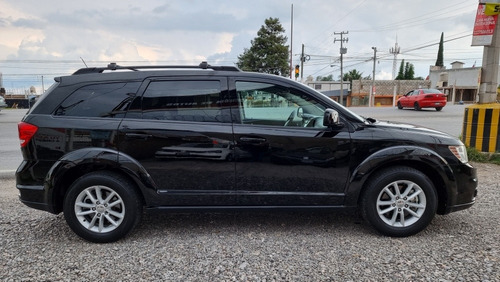 Imagen 4 de 15 de Dodge Journey 2015 2.4 Sxt 7 Pasajeros Plus Mt