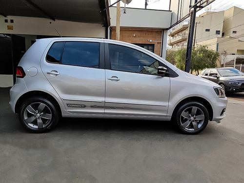 Imagem 11 de 15 de Volkswagen Fox 1.6 Msi Total Connect