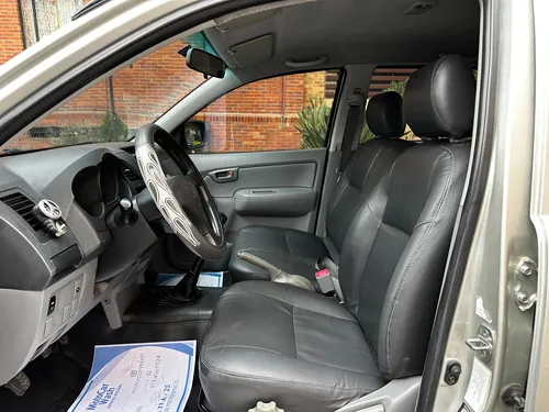 Toyota Hilux 2.7 Imv