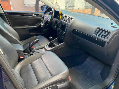 Volkswagen Vento 2.5 Luxury 170cv 2012