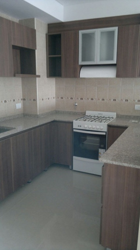 Departamento En Alquiler En Lanus Este