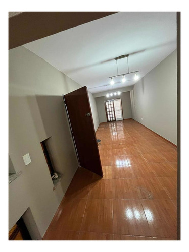 Imagen 14 de 29 de Casa En Venta - 6 Dormitorios 5 Baños - 300mts2 - Tablada