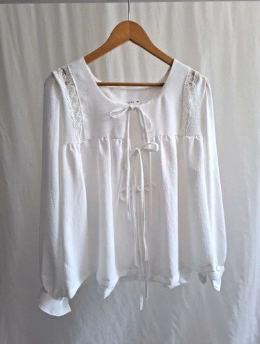 Blusa Con Broderi Mangas Largas - Talle Grande Especial