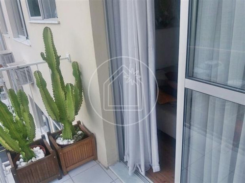 Apartamento - Ref: 769876