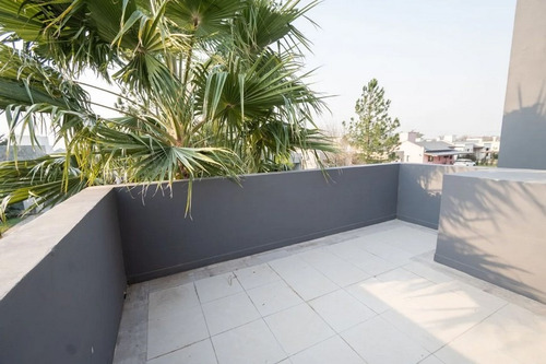 Casa De 4 Dormitorios En Venta - Aires Del Llano