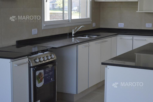 Imagen 21 de 30 de Casa Venta Canton Puerto - Maroto Propiedades