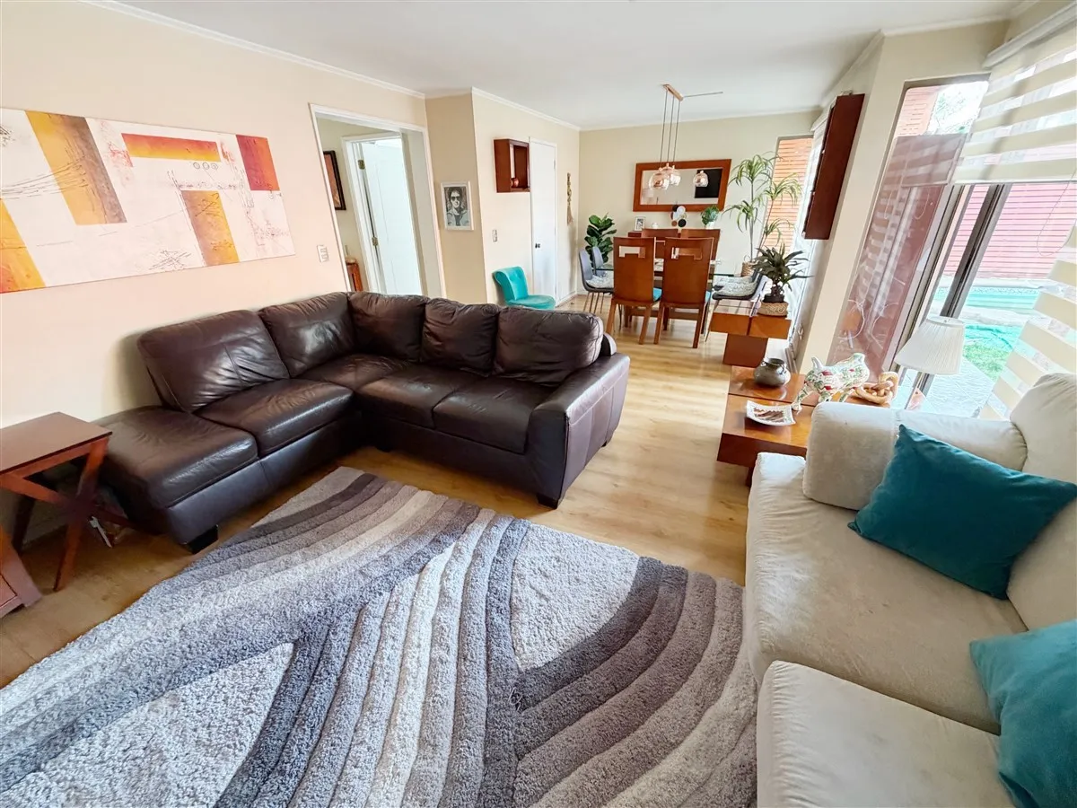 Imagen 3 de 29 de Casa En Venta De 5 Dorm. En Huechuraba
