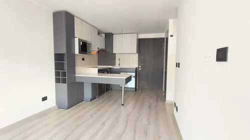 Edificio Colombia (1 Est. 1 Bod.) Piso 8