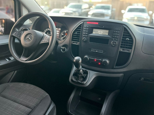 Imagen 13 de 19 de Mercedes-benz Vito 1.6 111 Cdi Furgon Mixto Aa 114cv