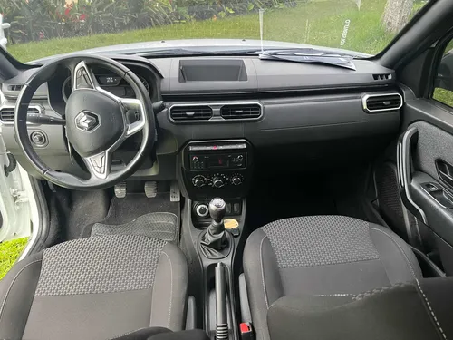 Renault Duster Oroch 2.0 Intens