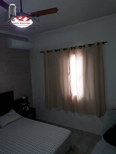 Imagem 10 de 28 de Casa Isolada À Venda Com 3 Dormitórios E Piscina No Bairro Maracanã Em Praia Grande Sp. - Rrc185