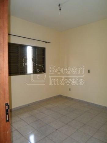 Imagem 2 de 6 de Venda De Casas / Padrão Na Cidade De Araraquara 2465