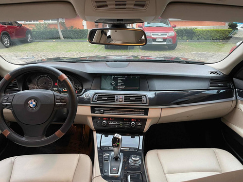 Imagen 4 de 11 de Bmw Serie 5 2012 530i Top Line