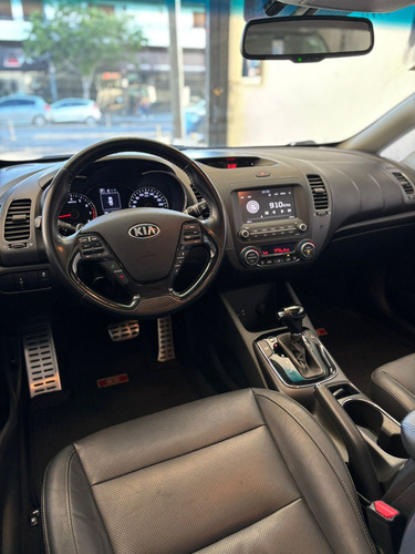 Kia Cerato 2.0 Sx At6