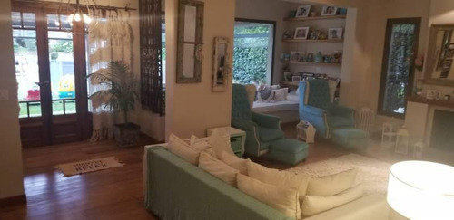 Casa Venta Marina Del Sol 4 Dormitorios Jardin Pileta Amarra