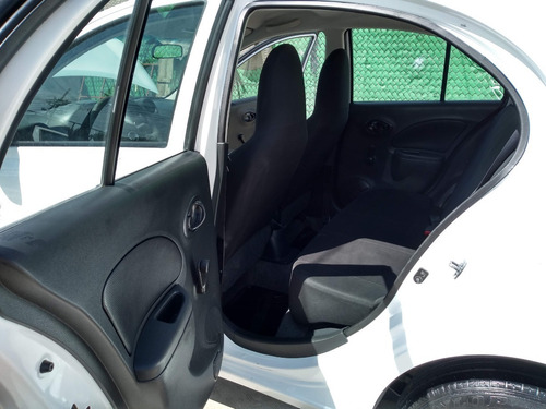 Imagen 12 de 15 de Nissan March Active 2016