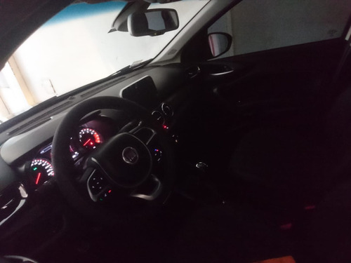 Fiat Cronos 1.8 Precision Pack Premium