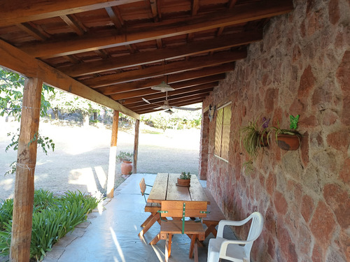 Chalet Con Cabaña, Acequia Y Pileta Con Vistas Únicas En La Reserva De Los Hornillos