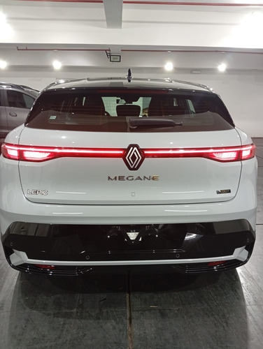 Renault Megane E-Tech 0.0 100% Electric
