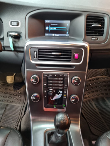 Imagen 6 de 17 de Volvo S60 T4 1,6 Mt 2014