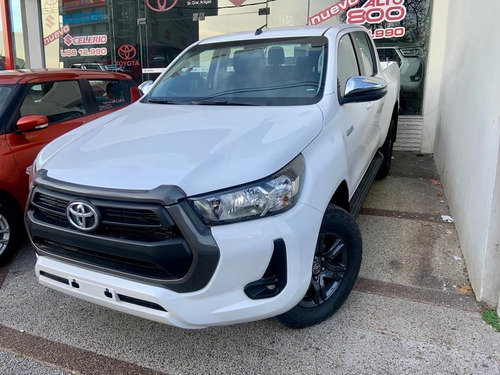 Toyota Hilux 2.4 D.cab. T.dsl Sr