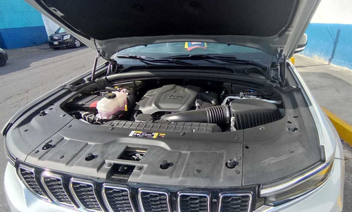 Imagen 15 de 16 de Jeep Grand Cherokee Overland