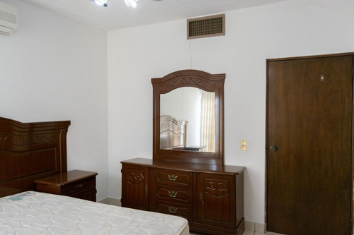 Casa En Venta En Colonia Choyal