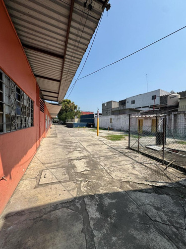 Venta De Terreno Con 9 Departamentos Y 2 Locales Comerciales En Tuxtepec Oaxaca