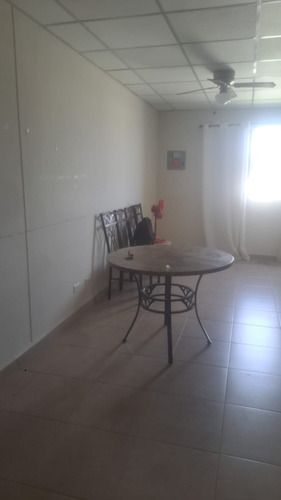 Alquiler De Casa De 2 Recamaras Y 1 Baño
